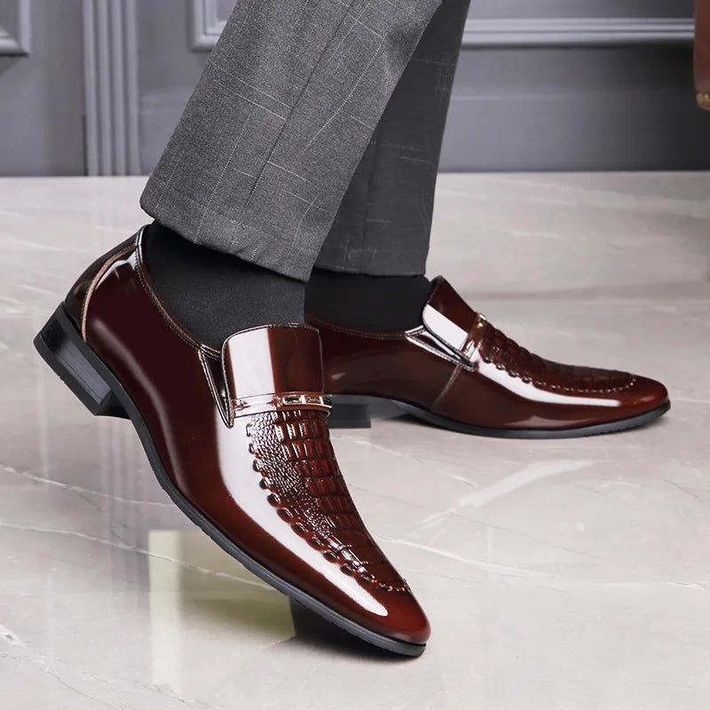 Classic Men Dress Shoe New Printed Large Size Men Shoe Patent Leather Business Leather Shoe Cover Toe Head Men Shoe Wedding Shoe