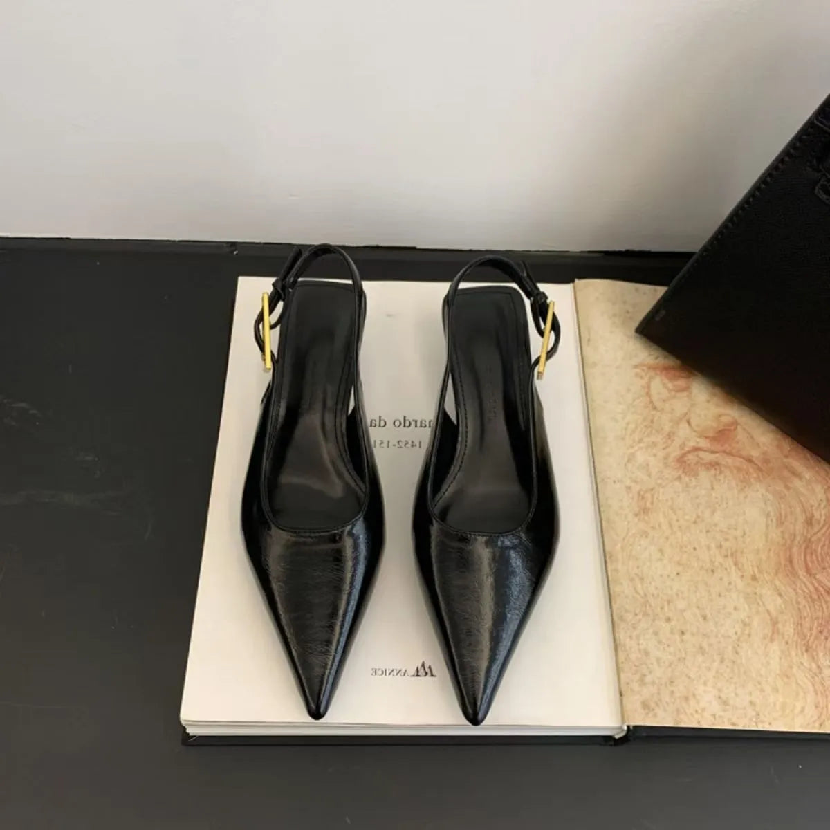 Sexy Pointed Toe Mid Heels Sandals Women Shoes Slingback Summer 2025 Trend Dress Leather Pumps New Elegant Party