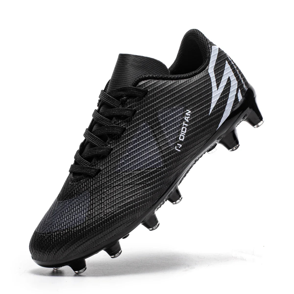 Low-top, soccer shoes, unisex, TF and FG, slip-resistant and wear-resistant, available in 3 colors. Sole spikes Not above ankle