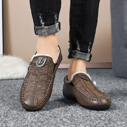 Winter Leather Men Casual Shoes Plush Warm Comfortable Loafers Lightweight Mens Driving Shoes Slip-on Mens Lazy Shoes Moccasins