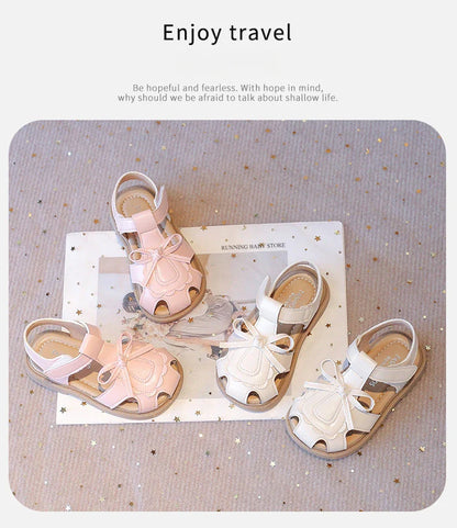 Girls Summer Sandals Toe-covered Anti-kick 2025 Brand New Children Flat Sandals Princess INS Hot Trend Toddler Clog Shoes I03055