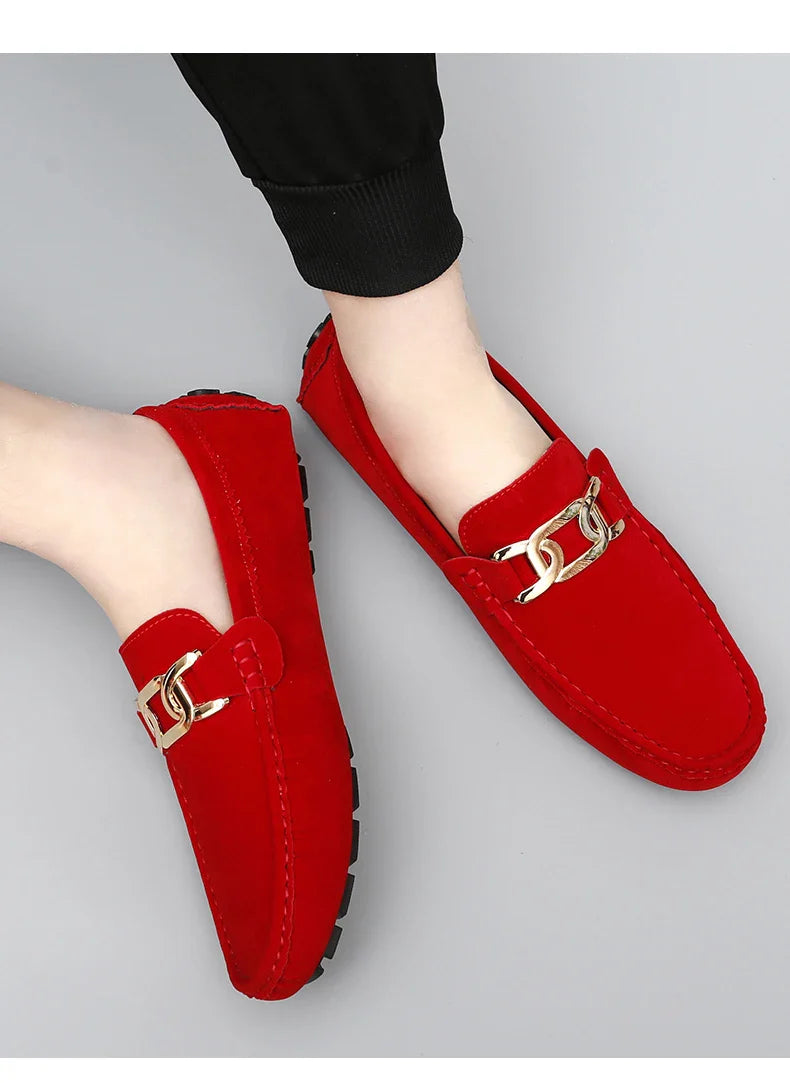 Sapatos Masculinos 2025 Novos Feitos à Mão Gorro Sola Macia Slip-On Casual Sapatos Preguiçosos Respiráveis ​​Trbottomy Mais Fáceis de Combinar Tamanho Grande