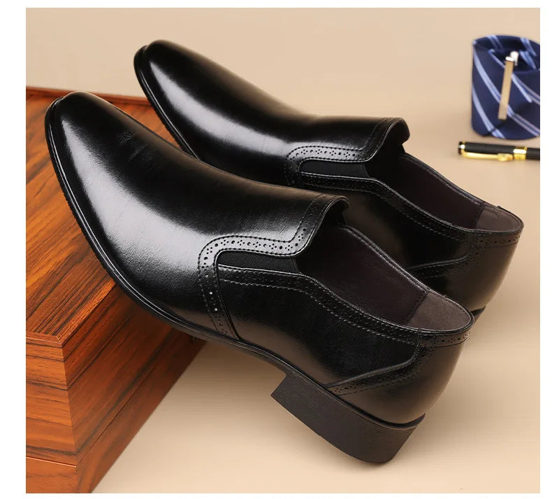 Spring Autumn New Pointed Leather Shoes for Men Solid Color Business Casual Shoes Male Fashion Designer Dress Shoe Man
