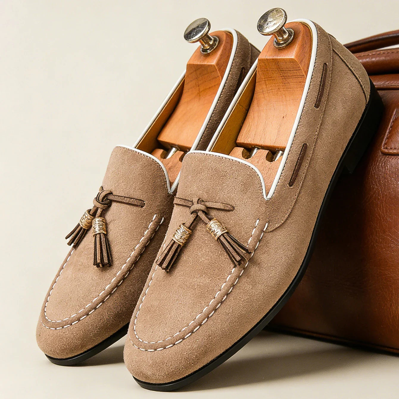 New Fashion Tassel Slip On Loafers Suede Leather Men Shoes Classic Dress Office Daily Business Party Casual Shoe for Man