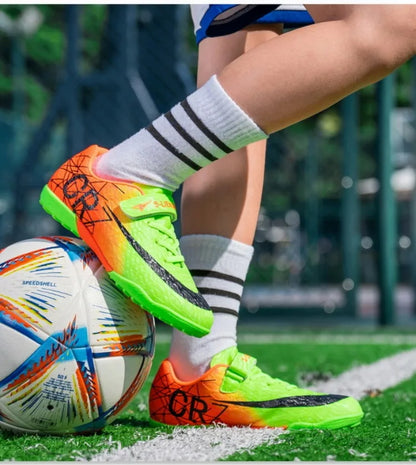 Kids Sport Football Shoes For Boys Indoor Turf Training Outdoor Fast Hall Childrens Soccer Shoes Light Football Boots Sneakers
