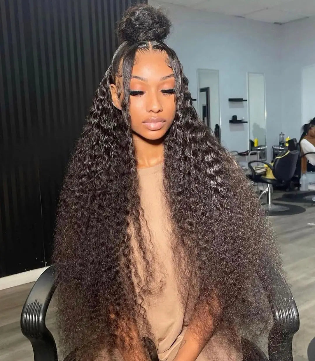 250% High Density 40 46inch Curly Wigs Raw Human Hair 13x4 13x6 HD Lace Frontal Wigs Human Hair Deep Wave Frontal Wigs on Clearance Sale Cheap Wig Pre Plucked with Baby Hair Original Vietnamese Wigs Wet and Wavy Water Wave La