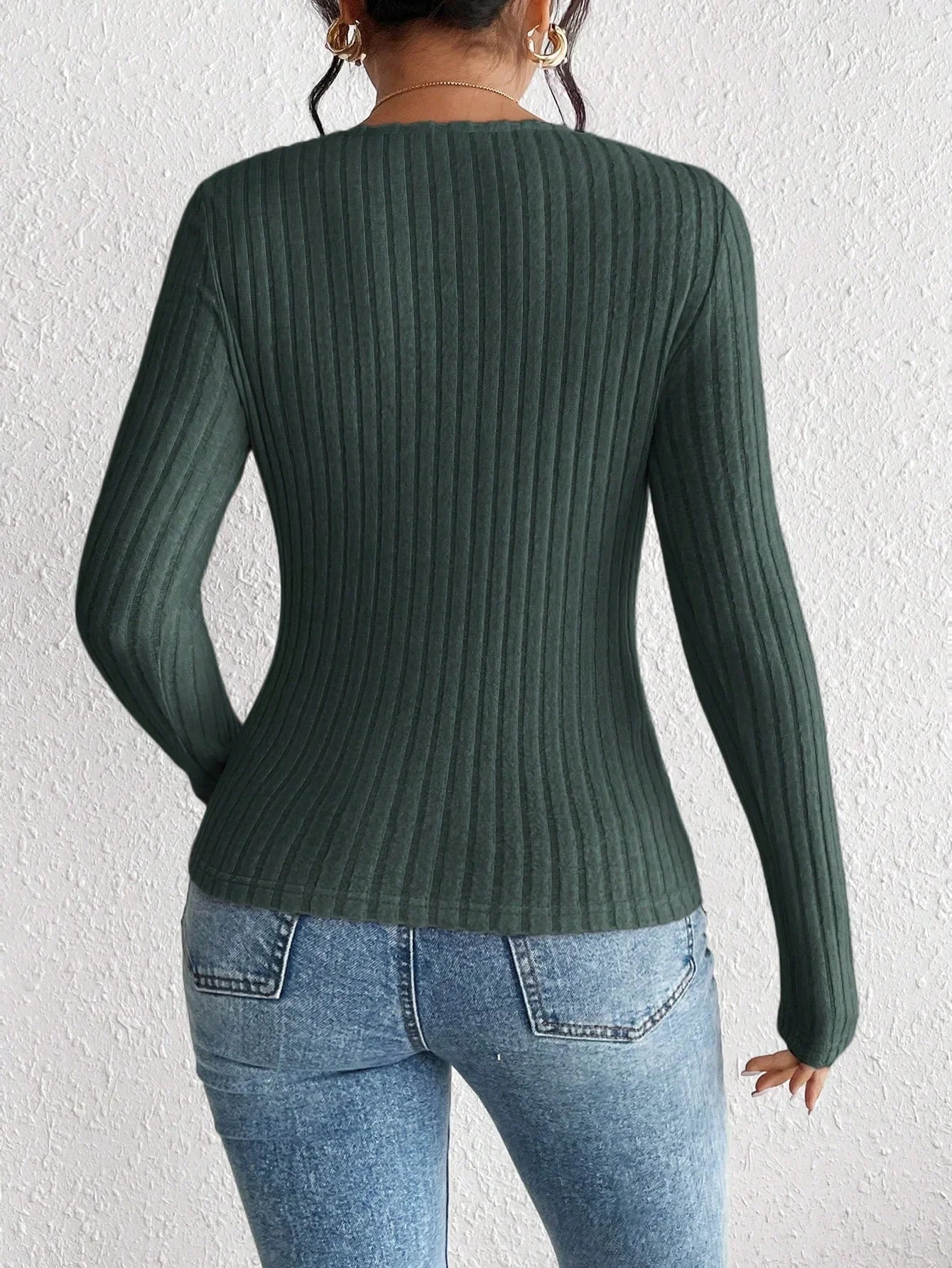 Autumn and winter fashion diamond collar knitted bottom shirt, women's casual long-sleeved tops, knitted long-sleeved T-shirt
