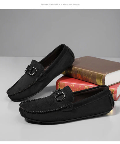 The 2025 new men's soft-soled comfortable casual shoes are versatile Lazy people can wear them on one foot Size 46 size 47
