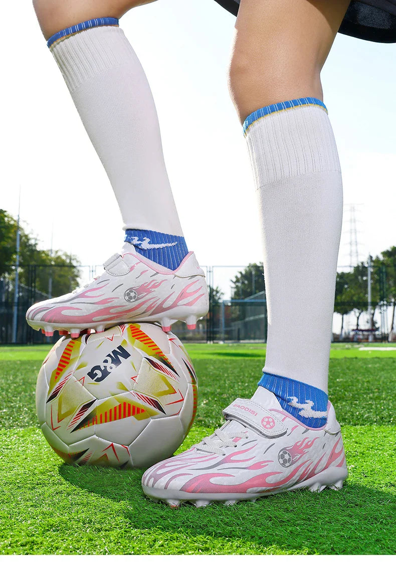 Kids Soccer Cleats Boys Football Shoes Training Boots Youth Ultralight Non-slip Sports Sneakers Breathable Comfortable Grass