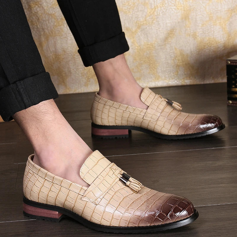 Luxury Formal Men's Dress Italian Designer Stylist Wedding Casual Business Patent Leather Loafers Oxfords Shoes for Men