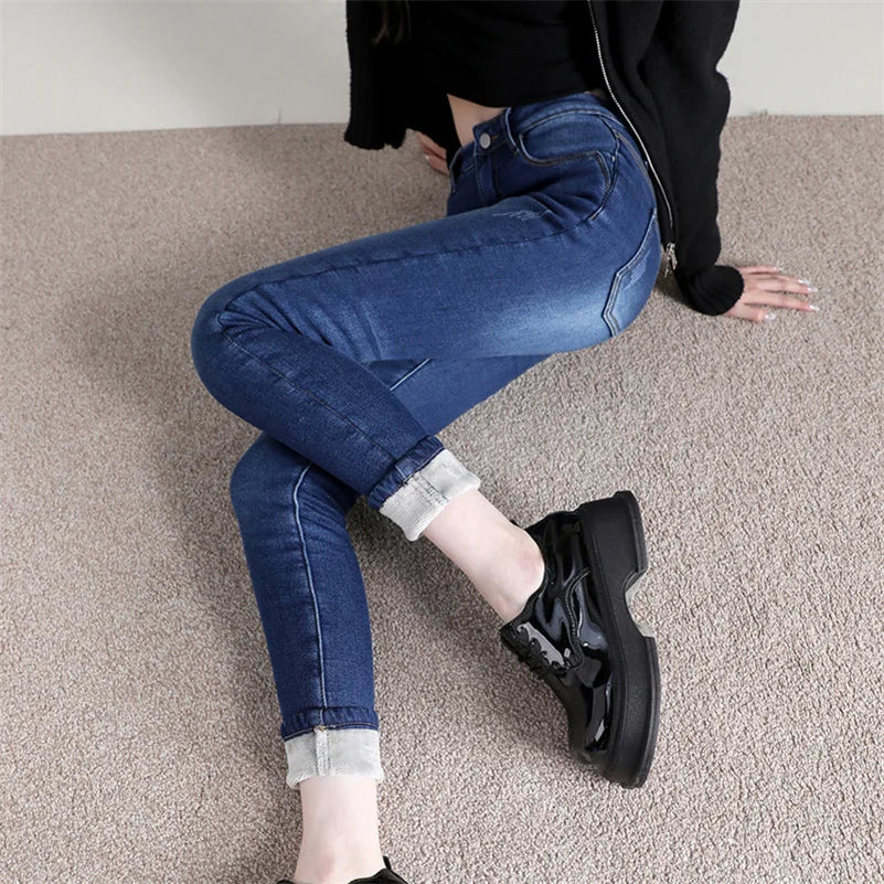 Women Thermal Jeans Winter Snow Warm Plush Stretch Jeans Lady Skinny Thicken Fleece Denim Long Pants Retro Blue Pencil Trousers