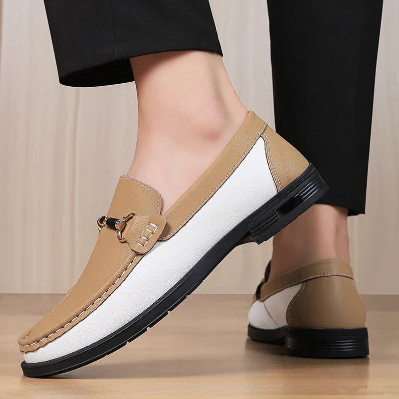 Sapatos Masculinos de Couro Genuíno de Marca de Luxo Mocassins de Casamento Sem Cadarço Nova Tendência Fivela de Metal Sapatos Masculinos Versáteis para Negócios