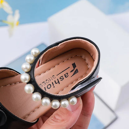 New Children Princess Sandals Sweet Pearl Summer Little Girl Wedding Party Shoes Elegant Fashion Kids Causal Pearl Flat Sandals