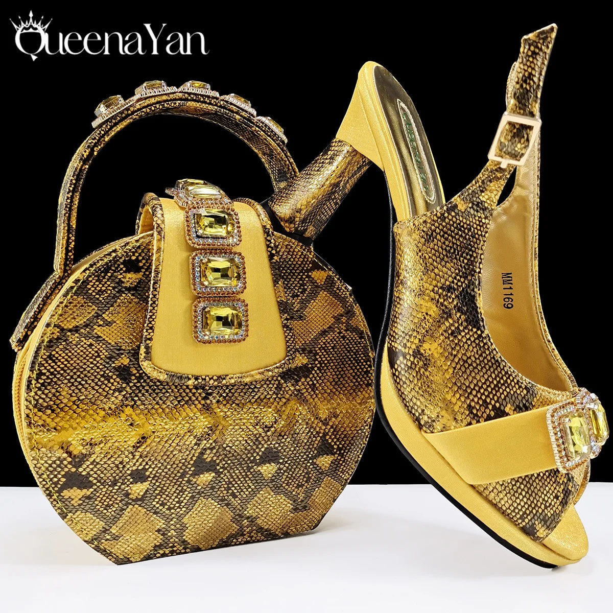 Three-Dimensional Bag and High Heel Shoes in Europe and America the First Choice for Fashionable Ladies for Parties and Work