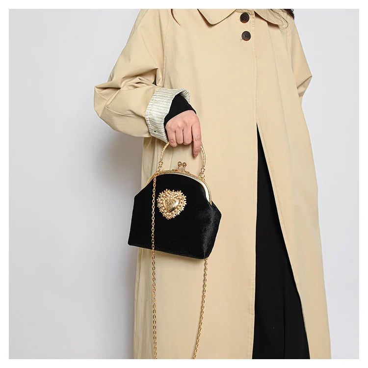 Velvet Frame Heart Dinner Hand Bags Diamonds Chains High Quality Shoulder and Crossbody Bags for Women 2024 Fashion Hot Sale
