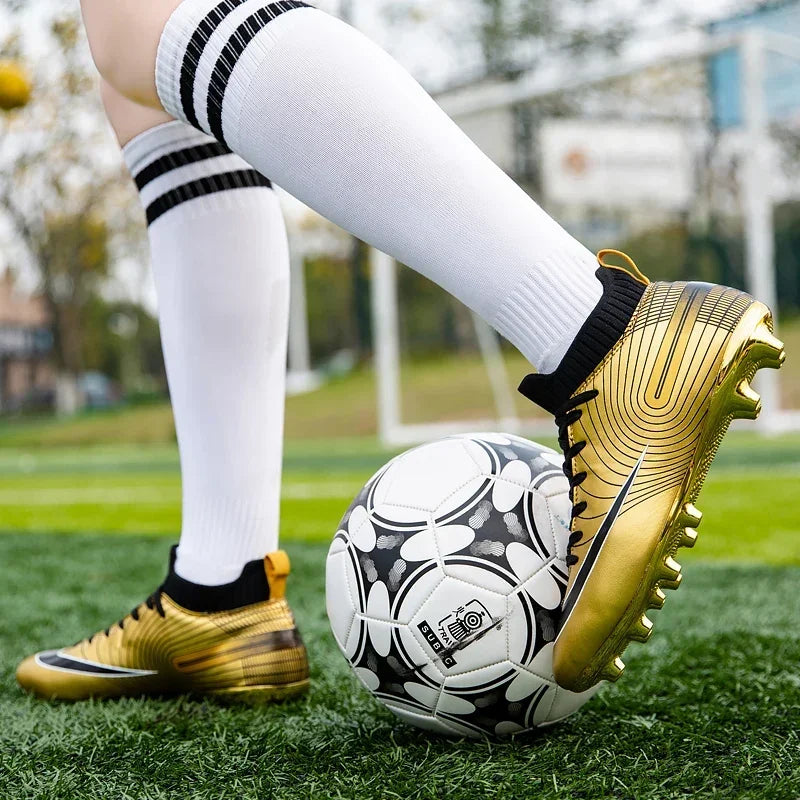 Men Football Boots Children Soccer Cleats Professional Golden Football Shoes for Boys Kids Indoor Soccer Shoes