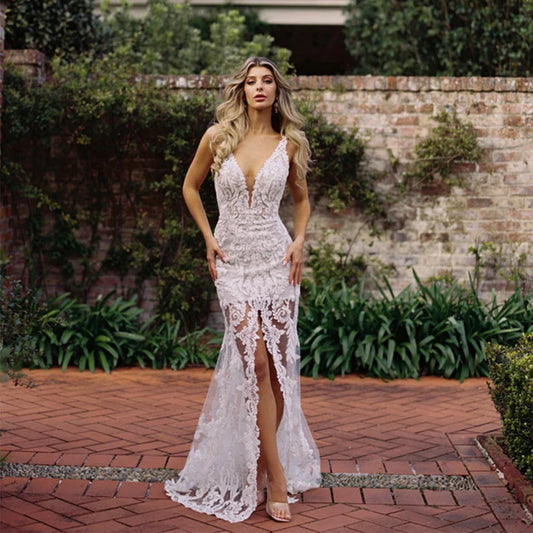 Sexy Illusion Tulle Applique Wedding Dress Deep V-Neck Sleeveless Mermaid Floor Length Straight Bridal High Quality Gowns