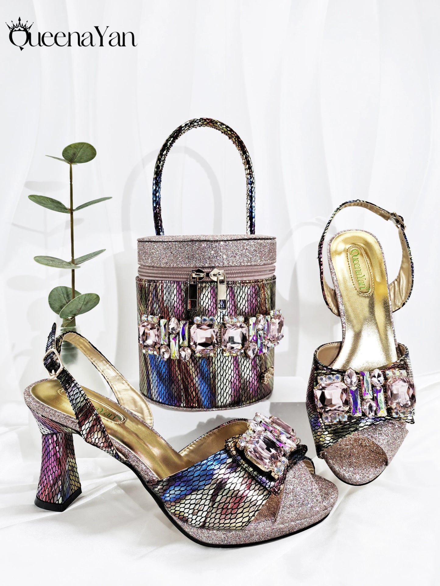 Fashionable New Gold Open Toe Women's Sandals with Matching Bucket Bag Set Perfect for Weddings and Parties