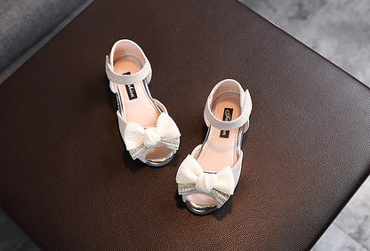 2026 New Children Sandals Rhinestone Bow Wedding Princess Girls Sandal Party Dance Baby Student Flats Kids Performance Shoes