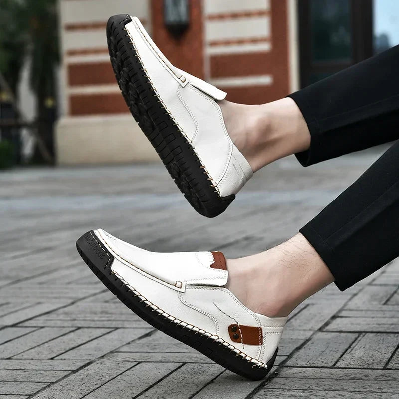 New Soft Men Loafers Slip On Leather Casual Shoes For Men Moccasins Plus Size 38-48 Flats Sneakers Men Handmade Design Man Shoes