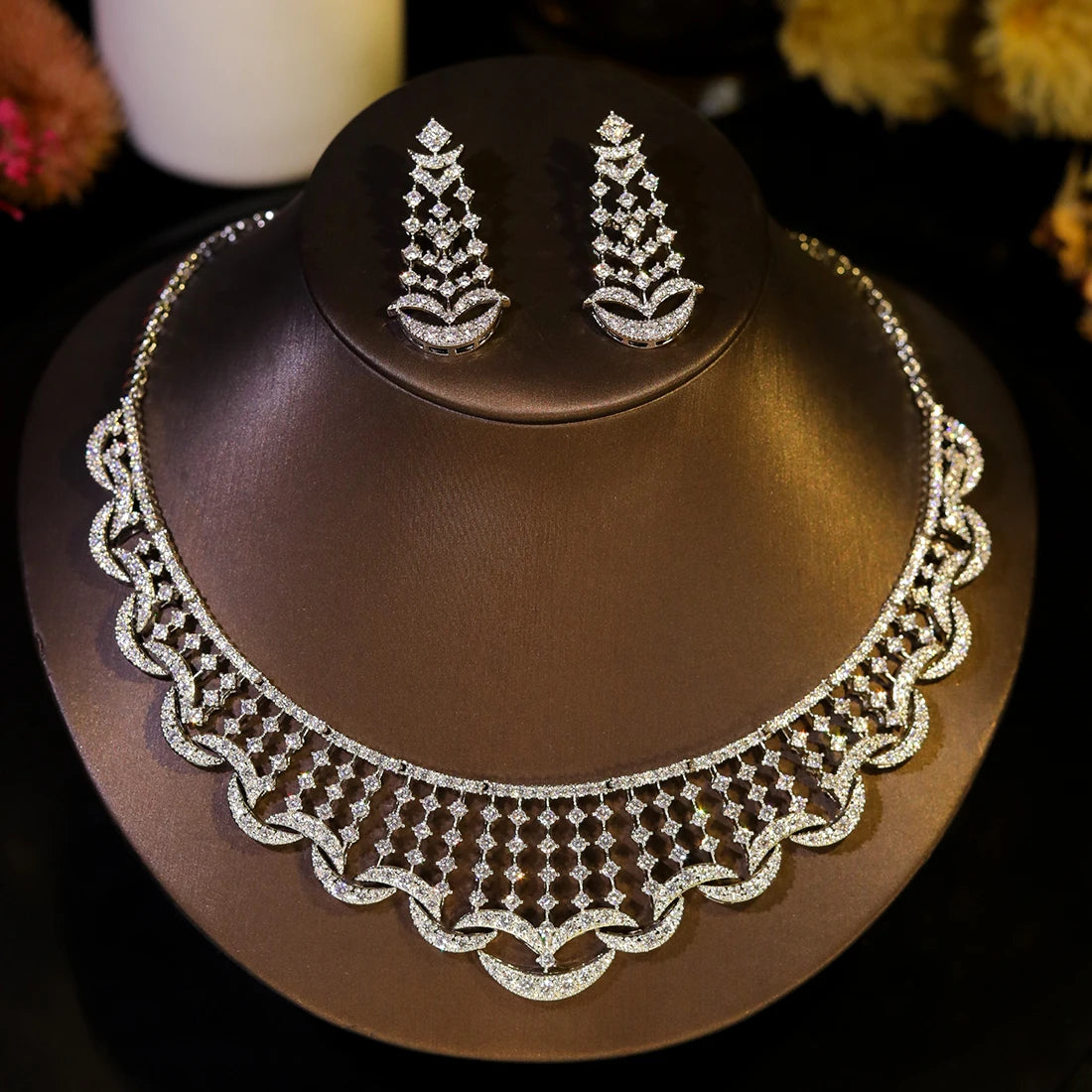 Elegant Hollowed-out Design CZ Bridal Necklace High Quality Jewelry Light luxe Zircon Jewelry Set Ornaments Dress Accessories