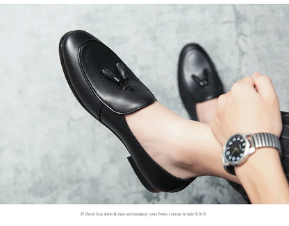 Fashion Tassel Formal Shoes 2025 New Classic Men Business Shoes Italy Luxury Moccasins Prom Men Casual Loafers Party Flats
