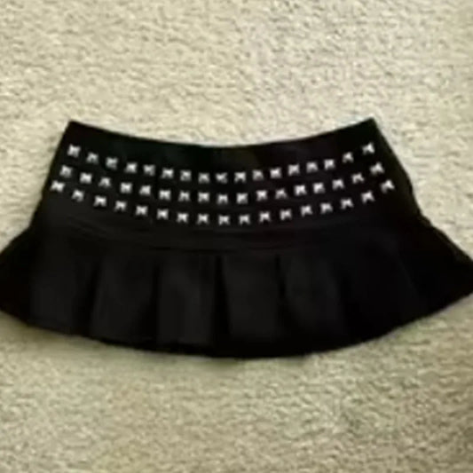 Vintage Sexy Rivet Pleated Skirts Hottie Skirt Summer New Street Gothic Punk Pure Color E-girl Mini Skirt Women Clothes