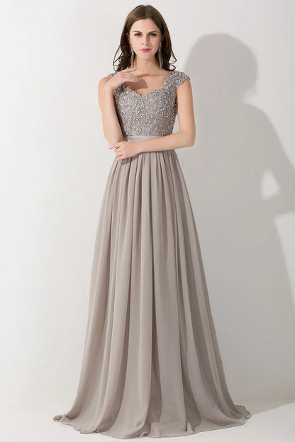 2024 Burgundy Bridesmaid Dresses Elegant Long Beading Pearls Bodice Chiffon  V Neck A Line Maxi Gown Wedding Party  Gowns