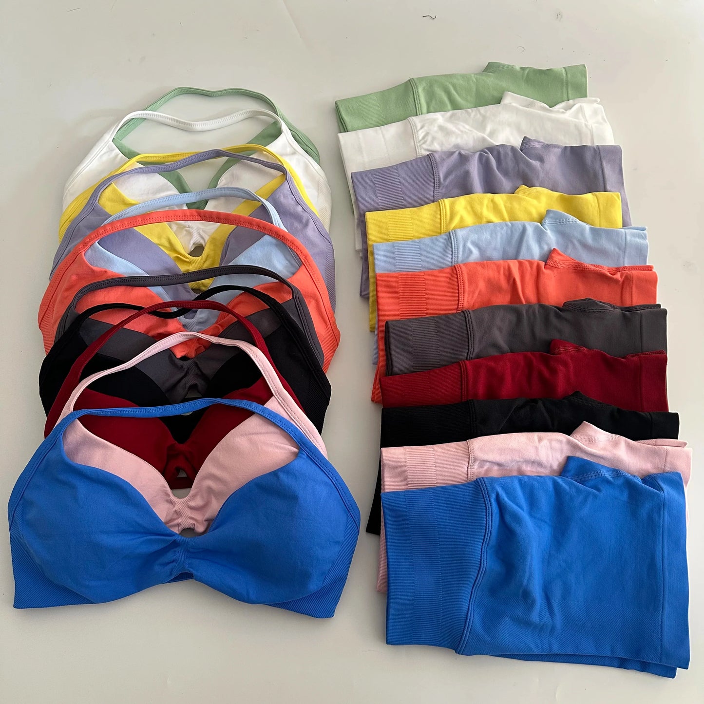 Yoga Gym Set Women Seamless Strappy Yoga Bra Top High Waist Workout Scrunch Shorts Sports Set Fitness Clothes Sportswear