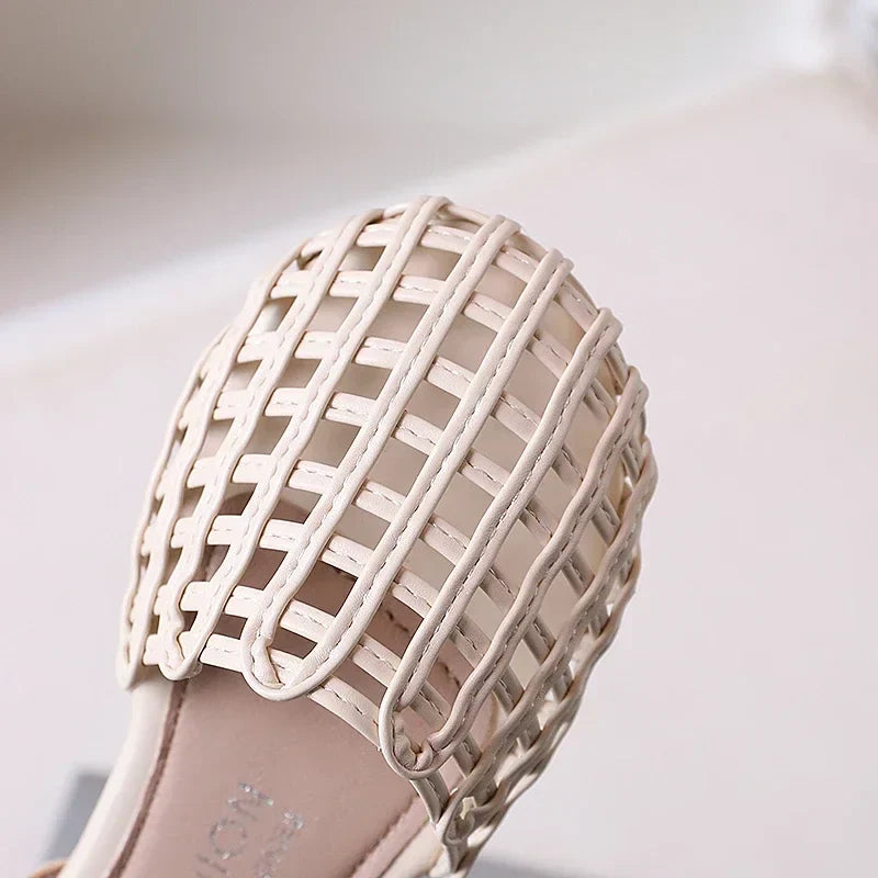 2025 Children Sandals for Girls Summer New Fashion Korean Style Soft Bottom Anti-slippery Versatile Woven Cut-outs Beach Shoes