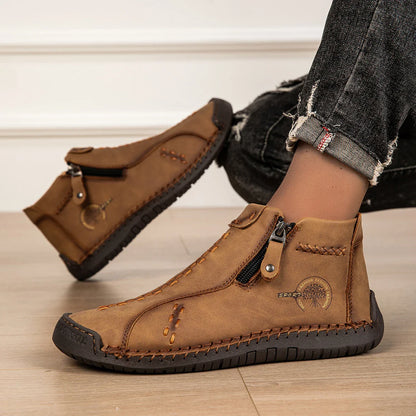 New Classic Handmade Leather Men's Shoes with Zipper Design Outdoor Sneakers Casual Flat Shoes Men Work Shoes Ankle Boots
