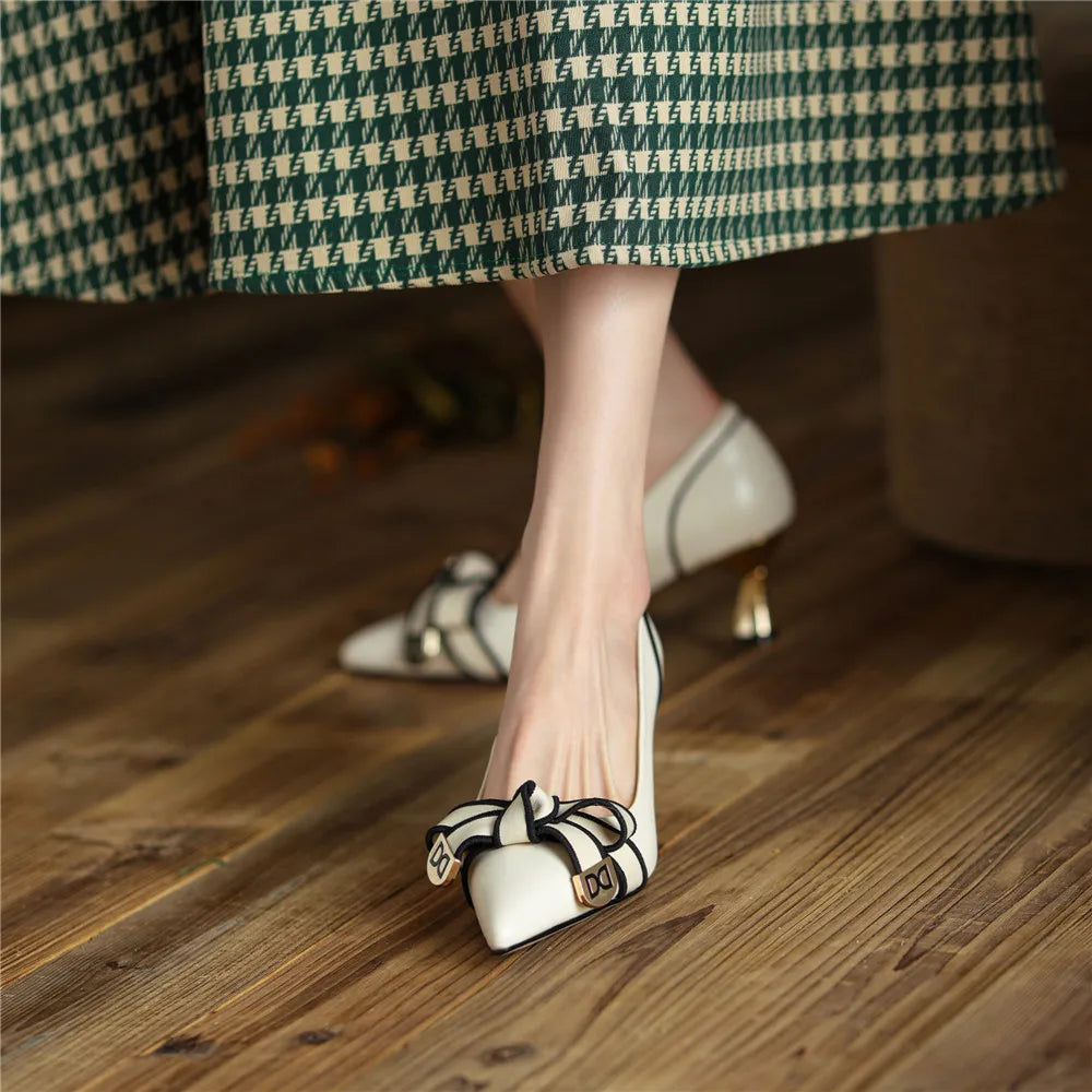 2025 French Style Genuine Leather Sandals Women Covered Toe Butterfly Knot Party Dating Sandals Office Ladies Pumps