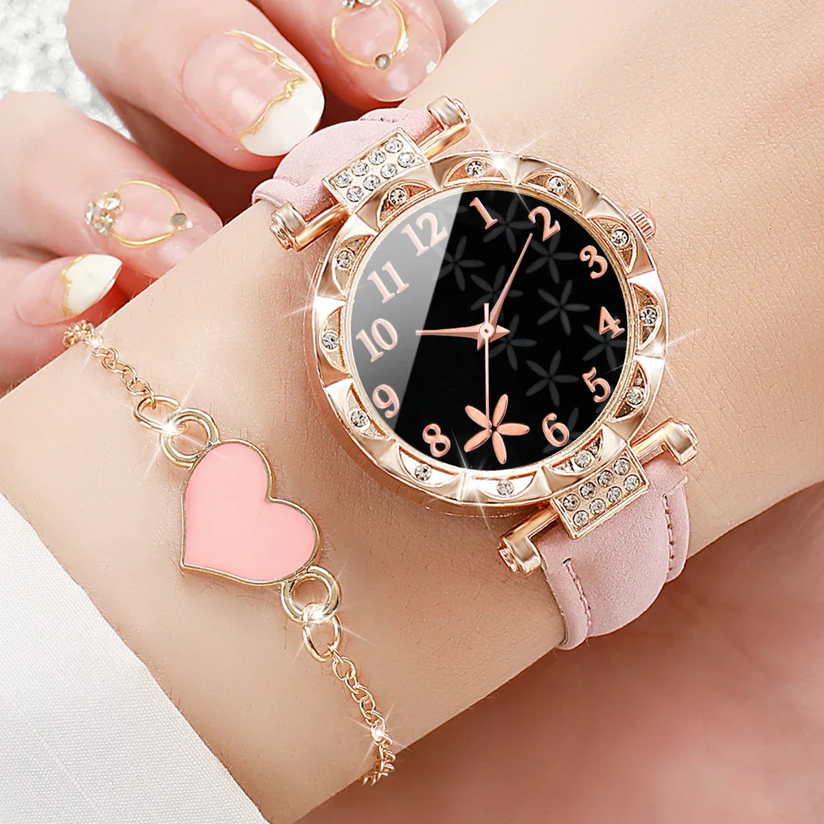 6PCS/Set Fashion Flower Dial Women's Quartz Casual Leather Band Analog Watches Heart Bracelets Set（Without Box）