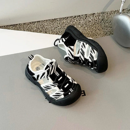 Children's sandals, boys' toe cover beach shoes, Summer 2025 girls' outdoor walking baby sports sandals
