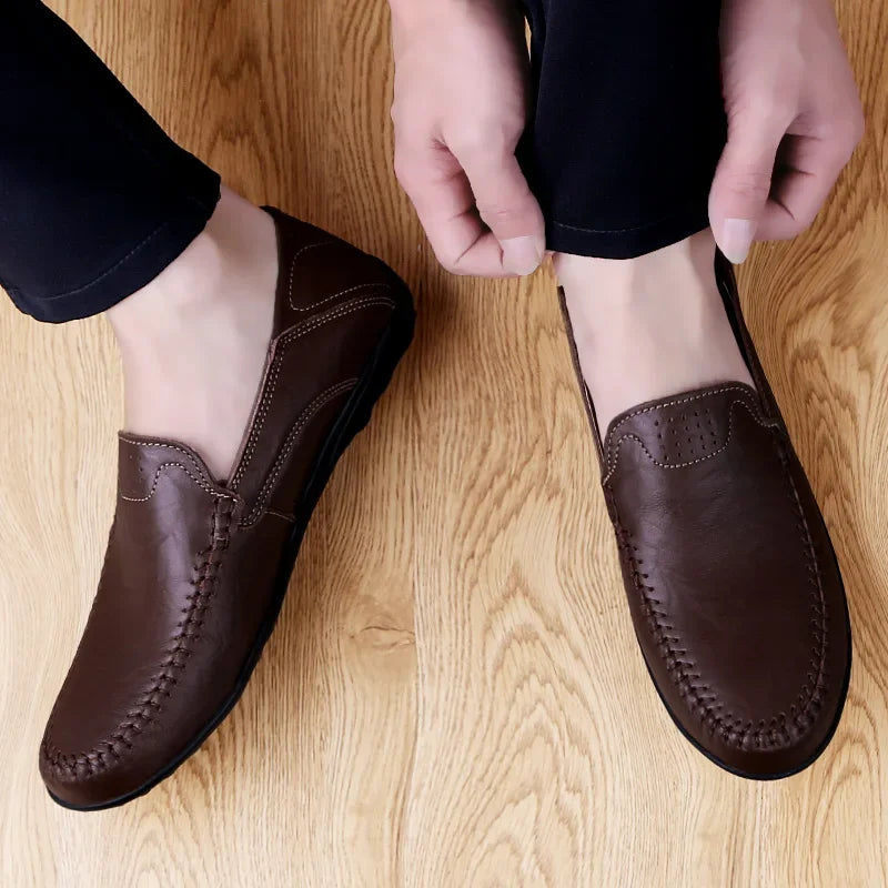 Genuine Leather Men Casual Shoes Luxury Brand Designer Men Loafers Moccasins Breathable Slip on Male Boat Shoes Plus Size 37-47