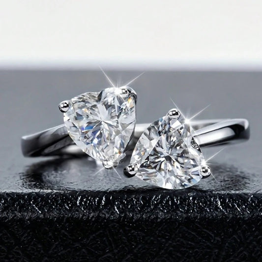 925 silver heart-shaped 2 carat moissanite adjustable ring is fashionable and simple, suitable for daily life and wedding