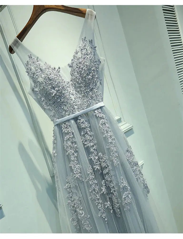 A-line V-neck Tulle Sleeveless Zipper Up Long Prom Applique V Neck Evening Gowns Formal Elegant And Pretty Women's Dresses
