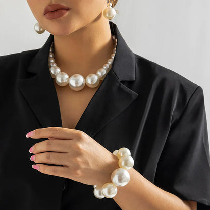 Exaggerated Big Imitation Pearls Choker Necklace Women Personality Elegant White Pearl Beaded Bride Jewelry 2025