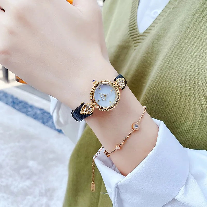 Women Watch Light Luxury Brand Shell Faced Diamond Watches Waterproof Leather Strap Ladies Fashion Quartz Wristwatch gift