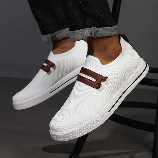 New Men Sports Shoes Mesh Breathable Casual Shoes Outdoor EVA Soft-Soled Walking Shoes Lightweight Comfortable Men Sports Shoes