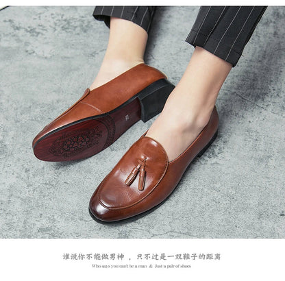 Fashion Tassel Formal Shoes 2025 New Classic Men Business Shoes Italy Luxury Moccasins Prom Men Casual Loafers Party Flats