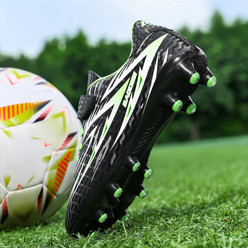New Kid Professional Football Boots Soccer Shoes Match Boys Sports Shoes Comfortable Sneakers Match Outdoor Non-Slip Unisex