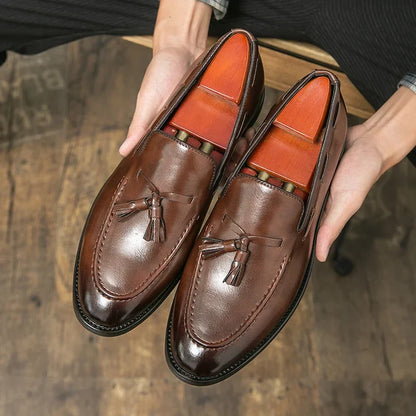 Classic Men Casual Loafers Driving Shoes Moccasin 2025 Fashion Male Comfortable Summer Leather Shoes Men Lazy Tassel Dress Shoes