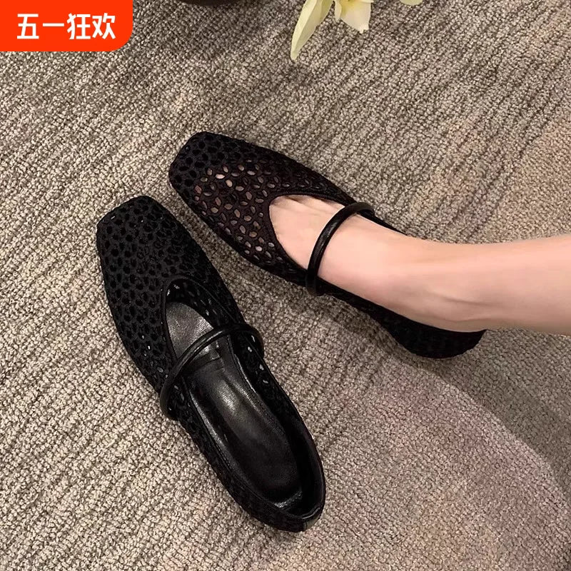 2025 zapatos de Ballet de malla hueca para mujer, sandalias transpirables Mary Jane con cabeza cuadrada, calzado con correa