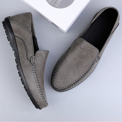 Fashion Men Casual Leather Shoes Luxury Italian Soft Men Loafers Handmade Moccasins Men Breathable Slip on Boat Shoes Plus Size