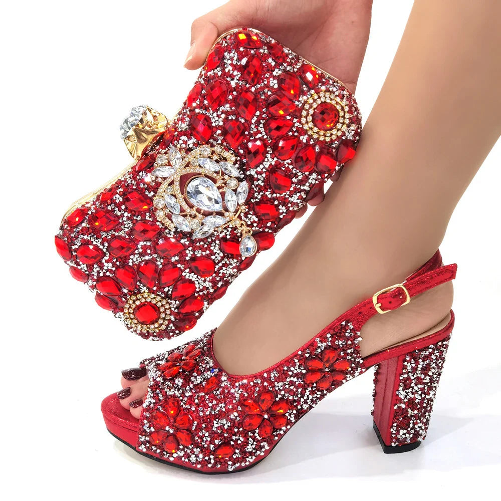 Conjunto de Sapatos de Salto Alto com Strass e Bolsa Feminino Luxuoso Último Design Italiano de Verão para Casamento Festa de Natal