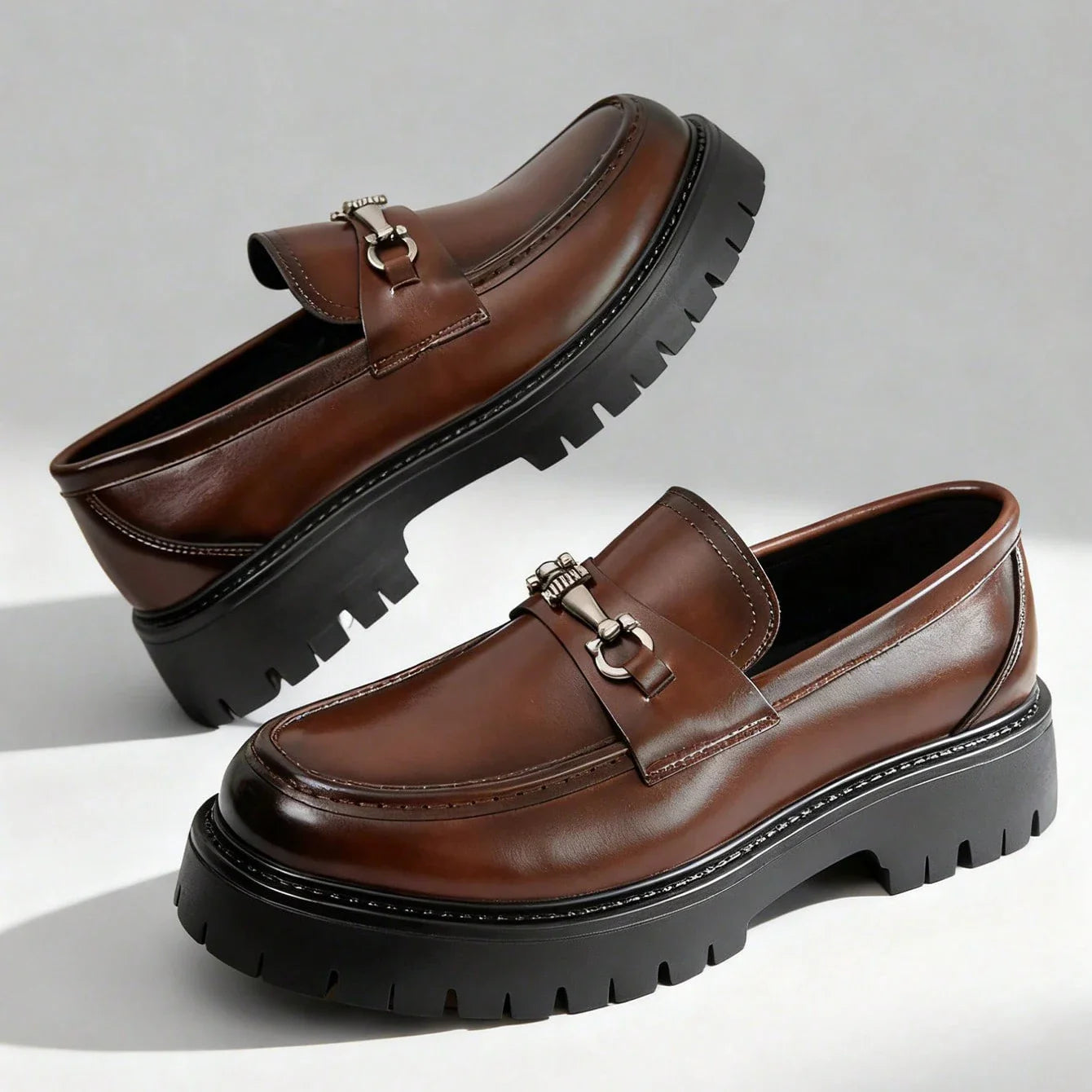 Europe Fashion Thick Sole Men's Penny Loafers Slip-On Business Dress Shoes Gentleman Glossy Buckle Formal Party Black Shoes
