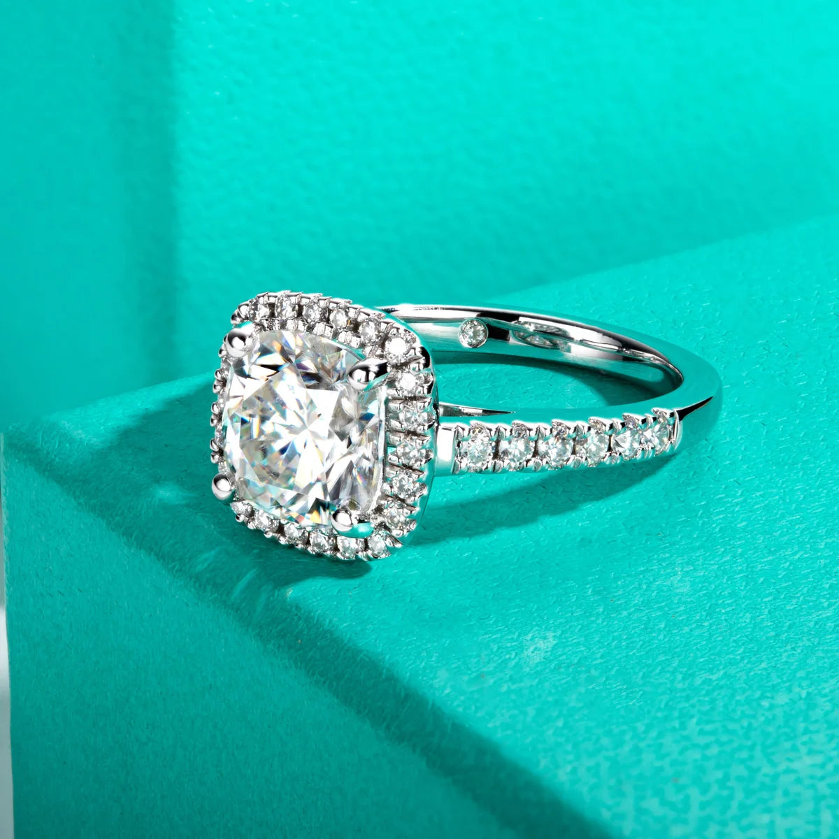 3ct Cushion Cut D Color Moissanite Halo Engagement Rings 18K Gold Plated Luxury Wedding Band Rings Jewelry Wholesale