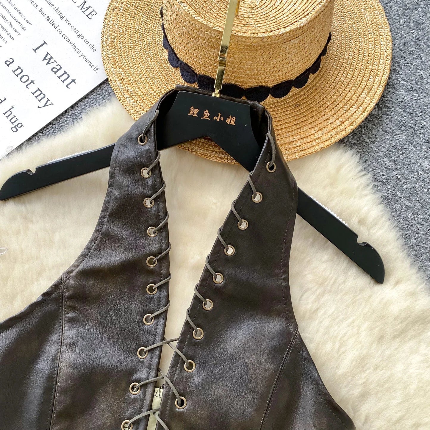 New Sexy Crop Top Inside Women Black PU Leather Rope Strap Hollow Out Punk Style Tank Tops Vest Fashion Backless Club Party Wear