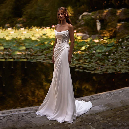 White Long Wedding Dresses Strapless Sweep Train Mermaid Bridal Gowns Formal Wedding Gowns Vestidos De Novia Customized